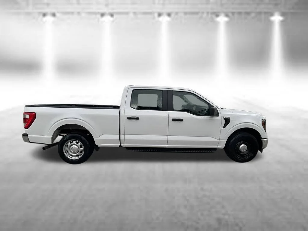 Certified Used 2023 Oxford White Ford XL image 3