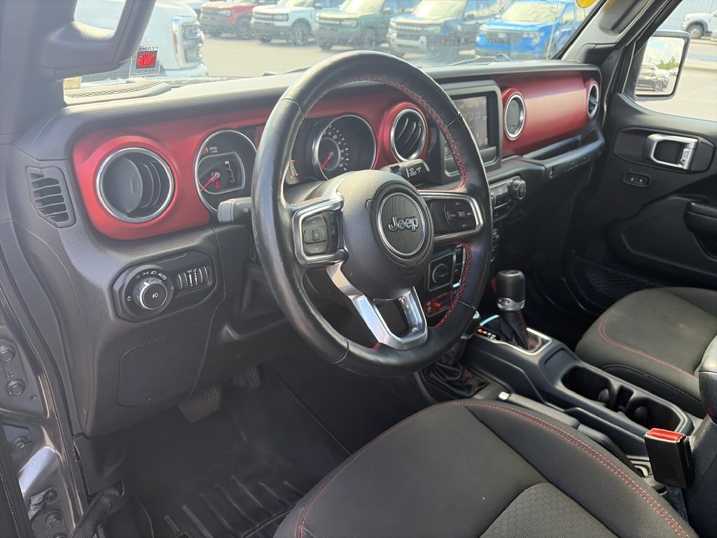 Used 2021 Granite Crystal Clearcoat Metallic Jeep Unlimited Rubicon image 11