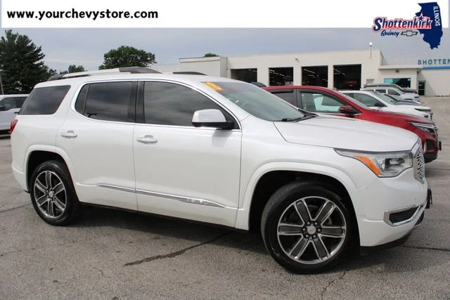 Used 2018 White GMC Denali image 1