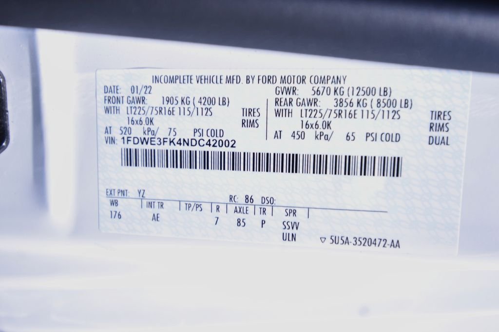 Used 2022 Oxford White Ford Base image 28