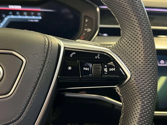 2023 Audi S8 Base - Photo 22