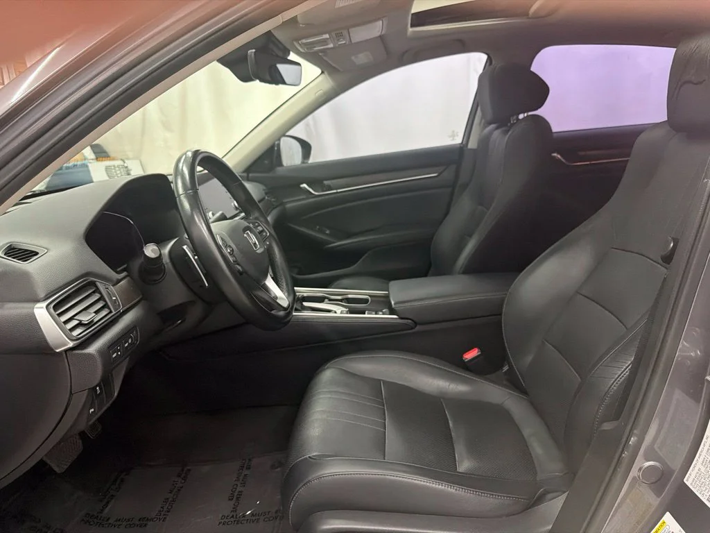 Used 2018 Gray Honda Touring image 12