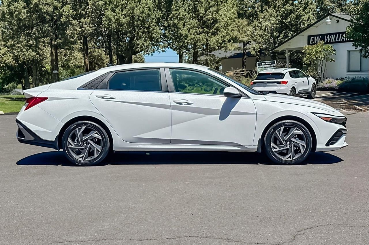 New 2026 White Hyundai Limited image 3