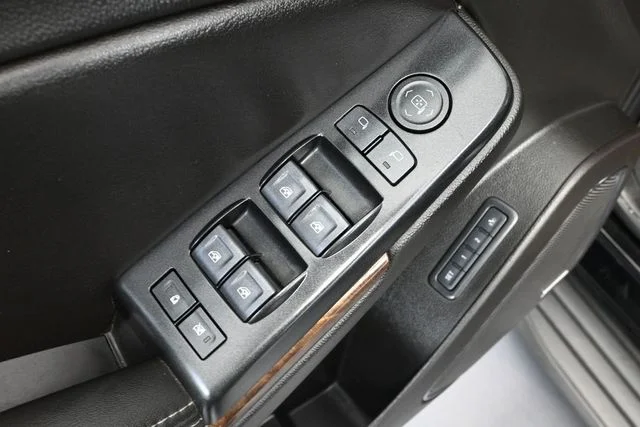 Used 2018 Black Chevrolet LT image 22