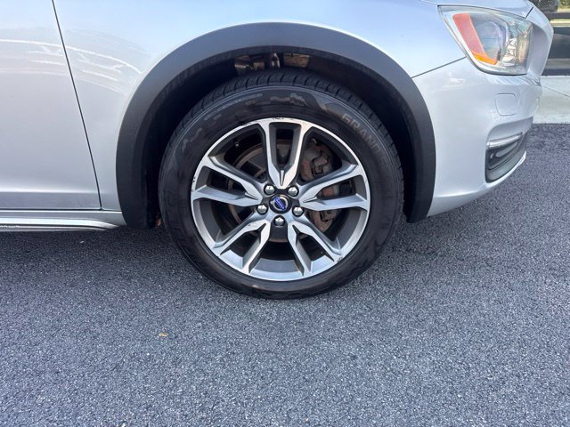 Used 2016 Silver Volvo T5 Platinum image 10