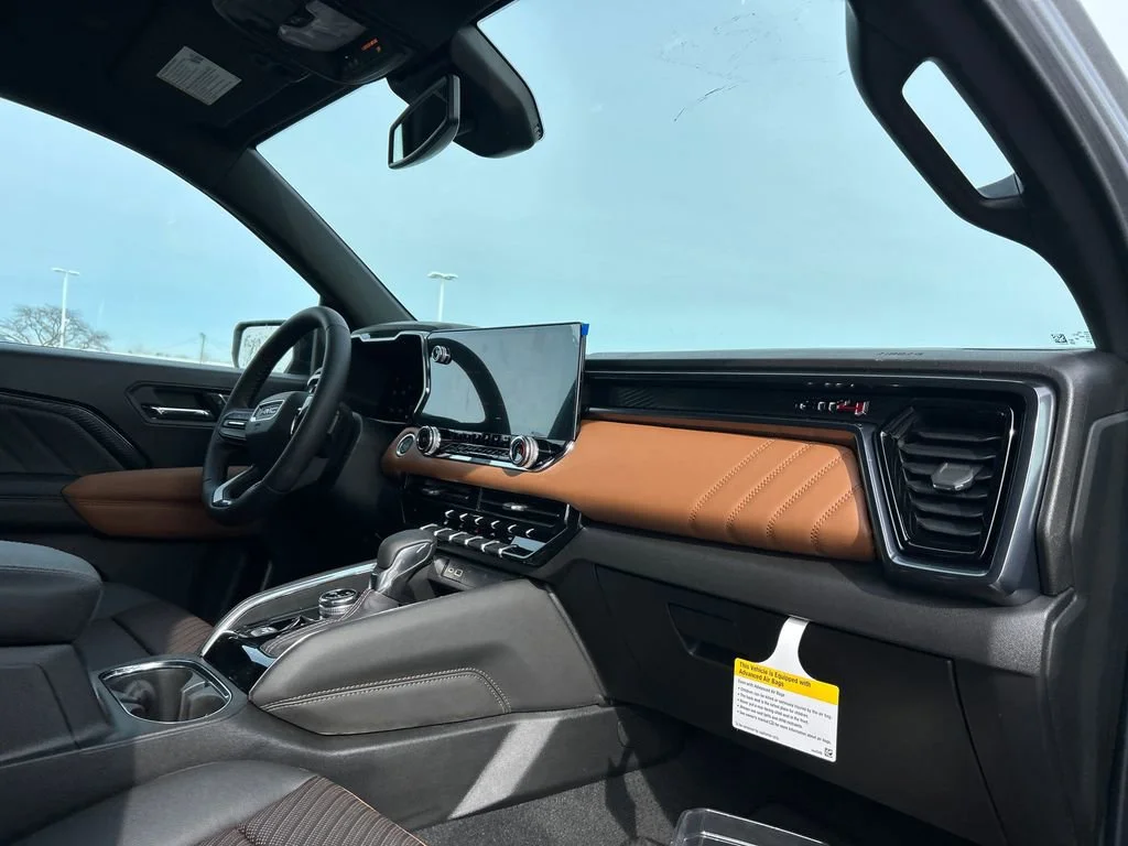 2026 GMC Canyon AT4 - Photo 37