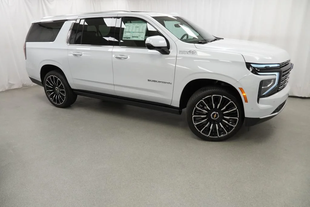 New 2026 Polar White Tricoat Chevrolet High Country image 6