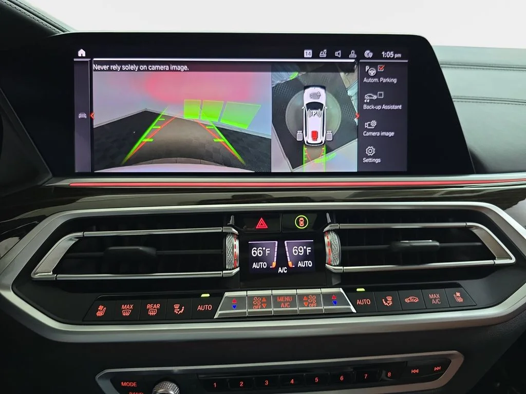 Used 2020 White BMW M50i image 24