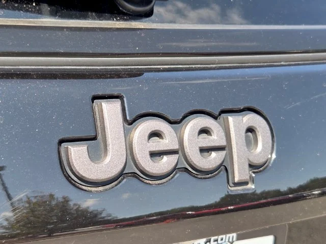 Used 2024 Black Jeep Trailhawk image 34