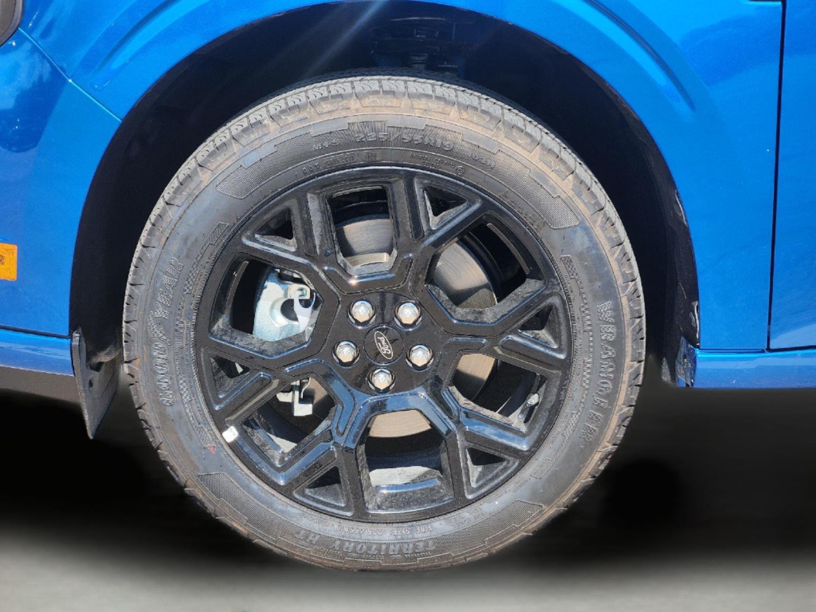Used 2026 Velocity Blue Ford Lobo image 9