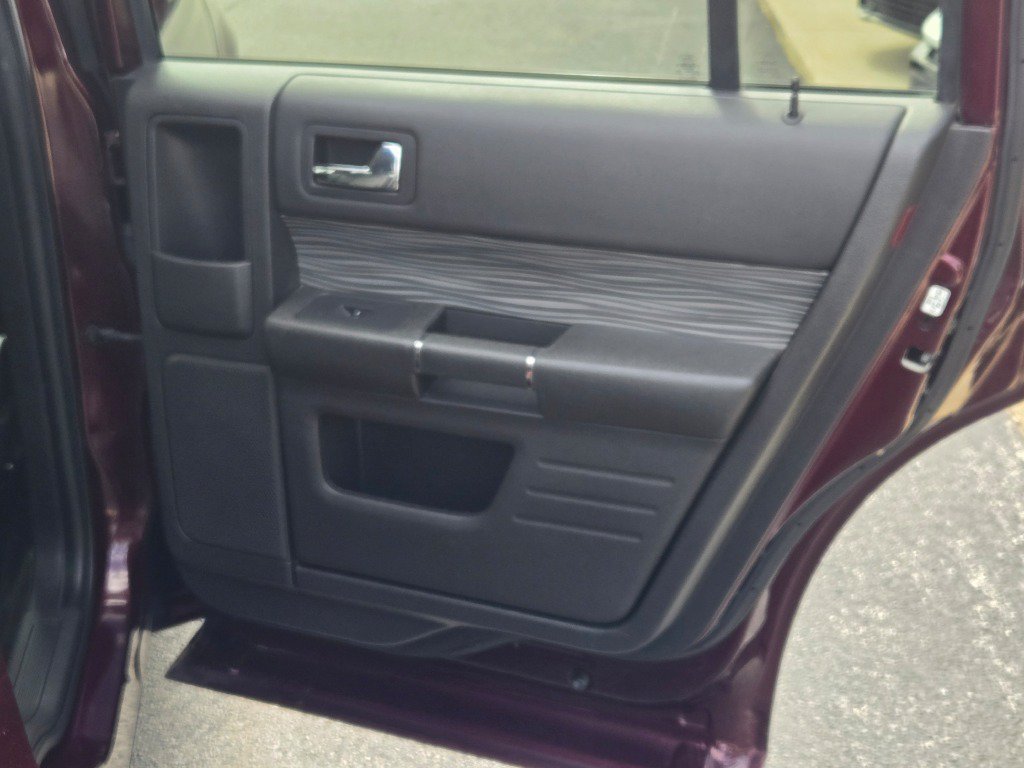 Used 2017 Burgundy Ford SEL image 9