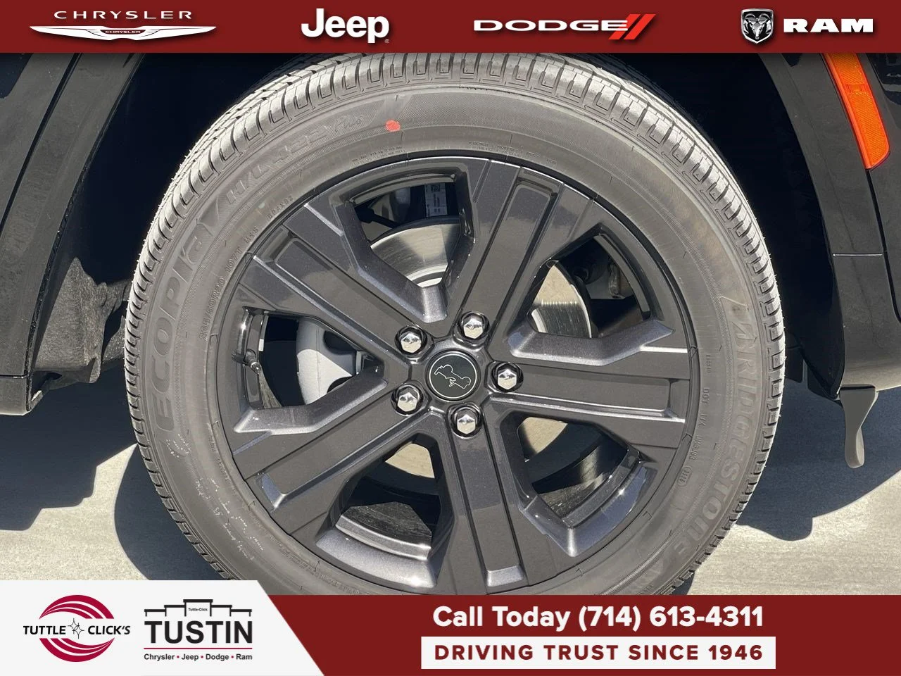 New 2027 High-Gloss Black Paint Jeep Limited Reserve image 16