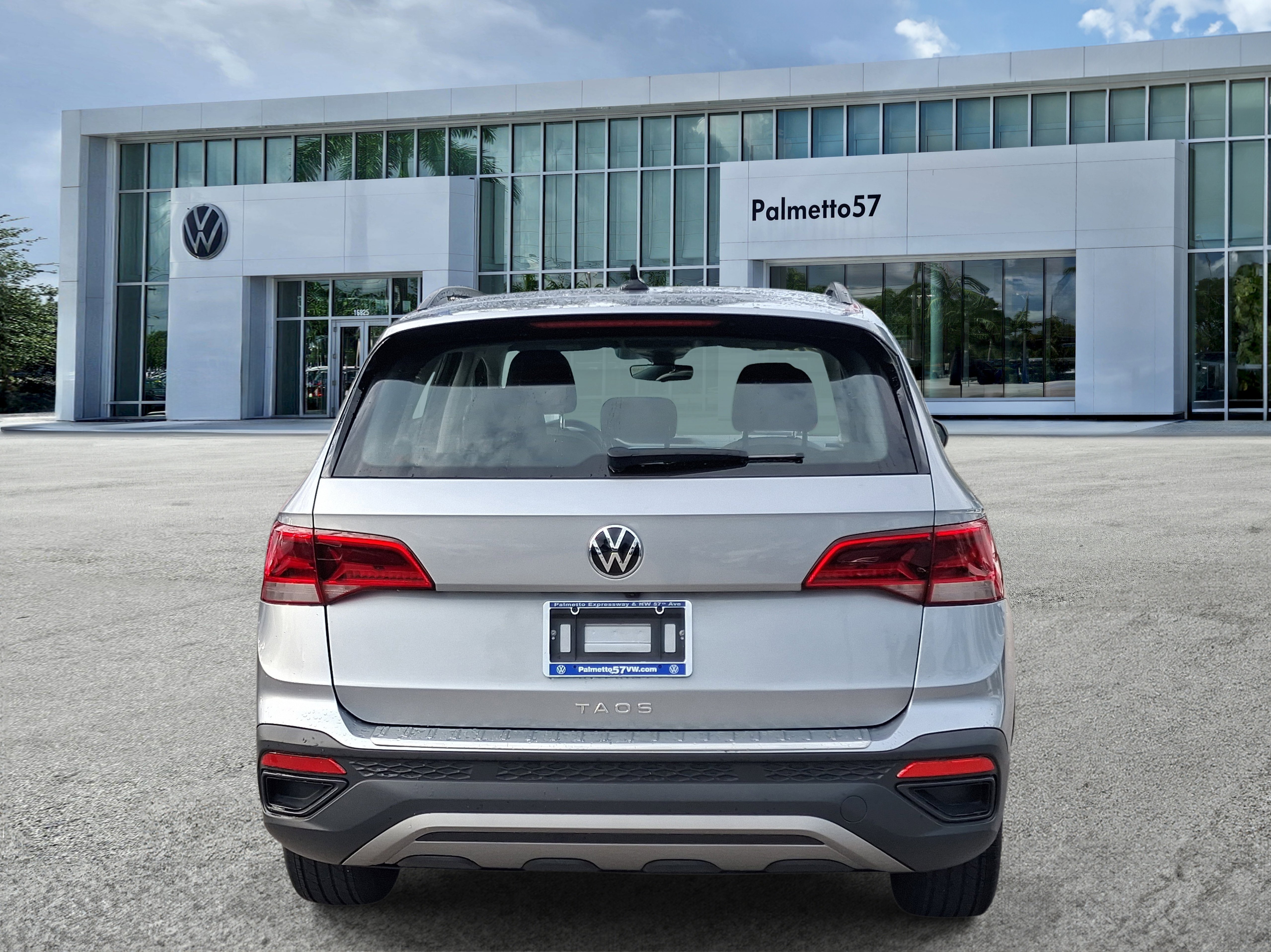 Certified Used 2024  Volkswagen 1.5T S image 5