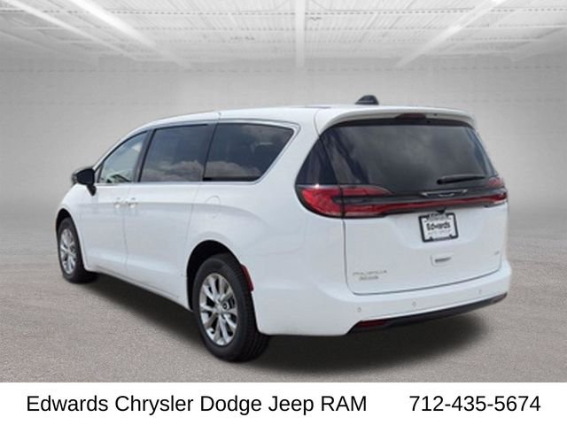 New 2027 Bright White Clear-Coat Exterior Paint Chrysler Select image 6