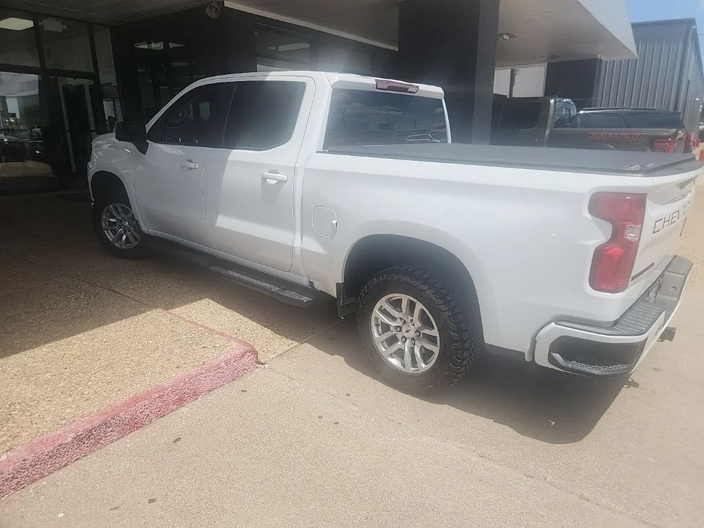 Used 2021 White Chevrolet RST image 6