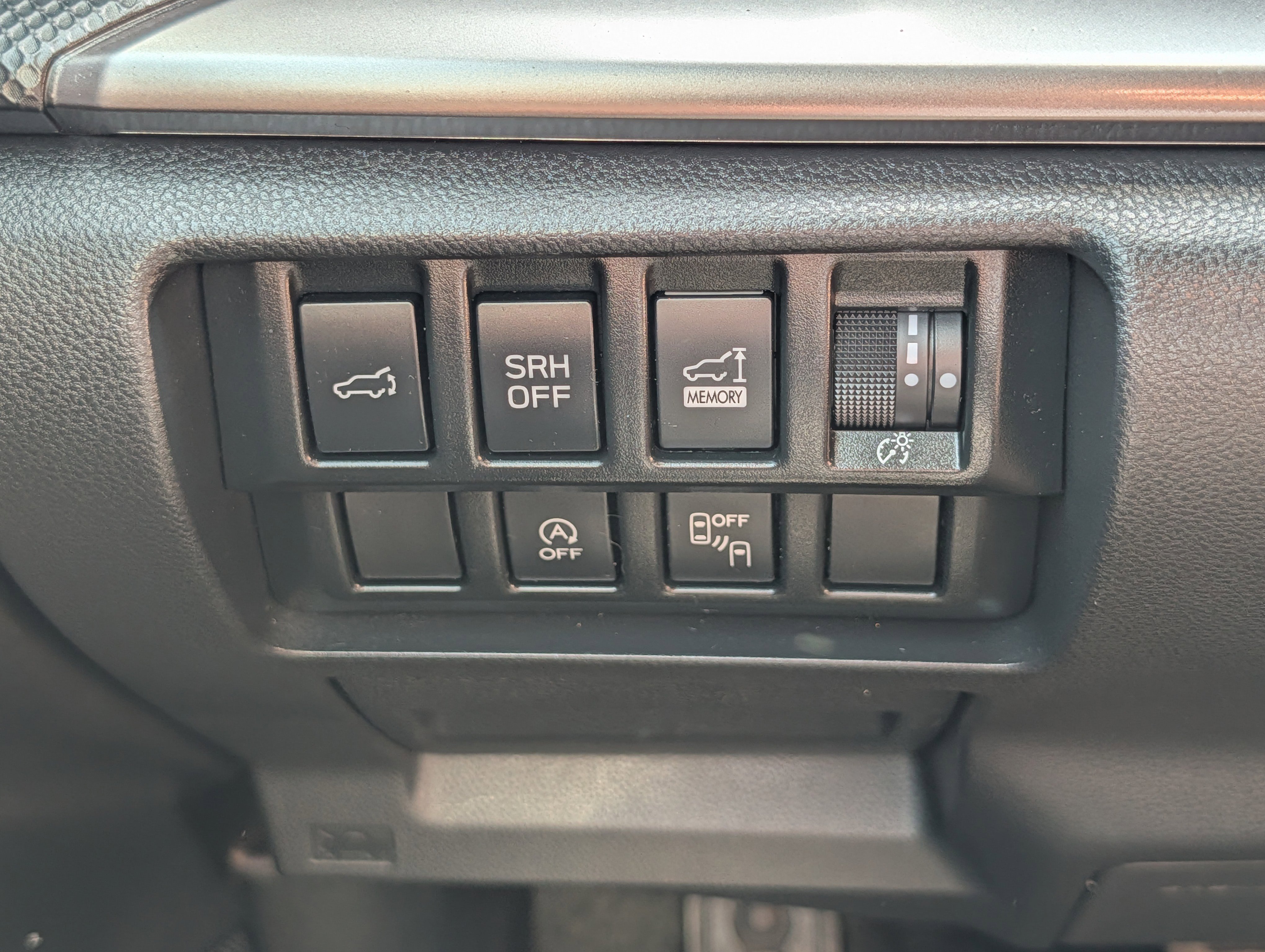 Used 2022 Crystal White Pearl Subaru Premium image 26