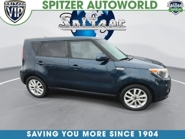 Used 2017 Black Kia Plus image 17
