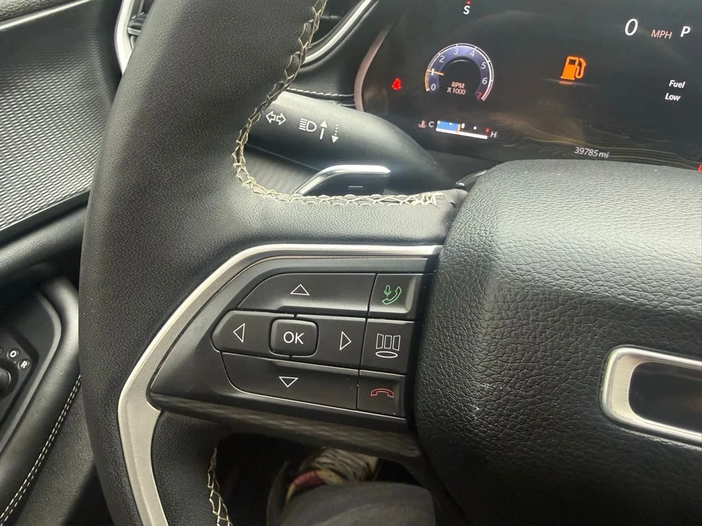Used 2024 Black Jeep Altitude X image 14