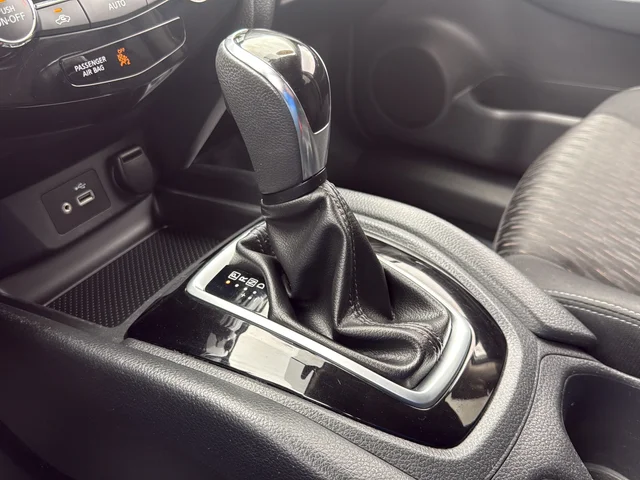 Used 2018 Gray Nissan SV image 37