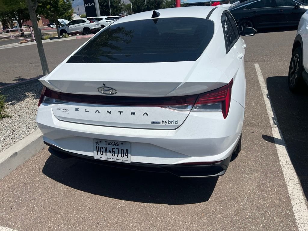 Used 2023 White Hyundai Blue image 7