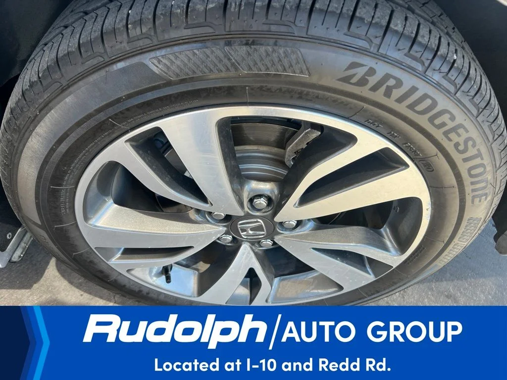 Used 2023 Silver Honda Touring image 30