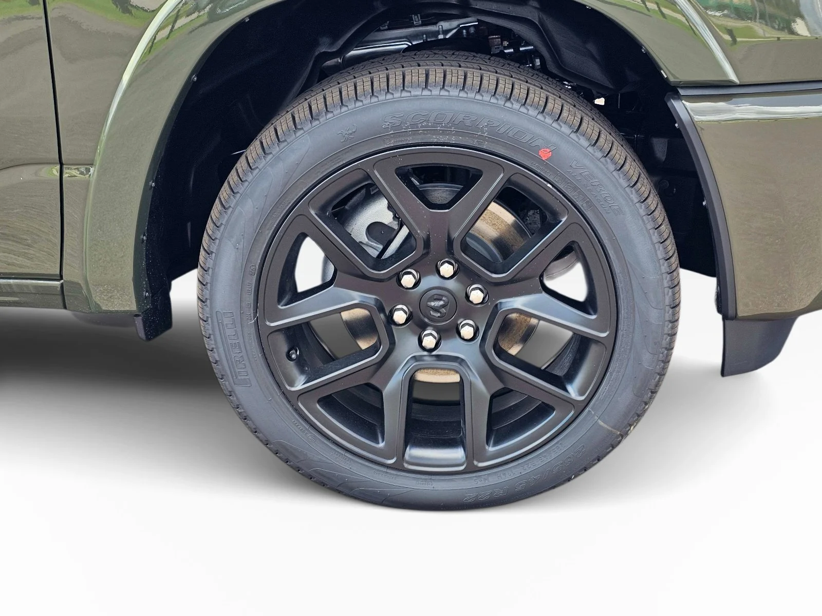 New 2027 Tank Ram Laramie image 6