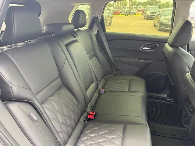 New 2026 Gun Metallic Nissan Platinum image 22