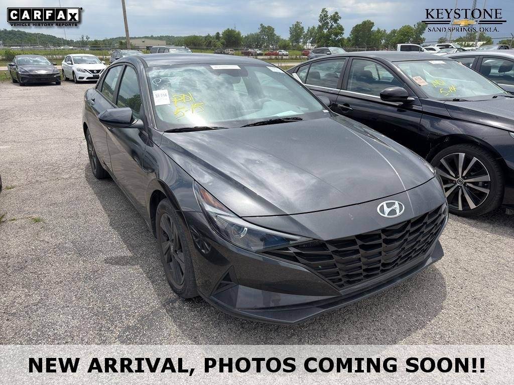 2022 Hyundai Elantra 2.0 SEL IVT's photo