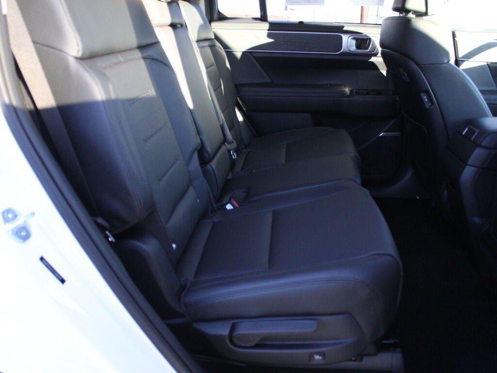 New 2026 White Hyundai Limited AWD image 10