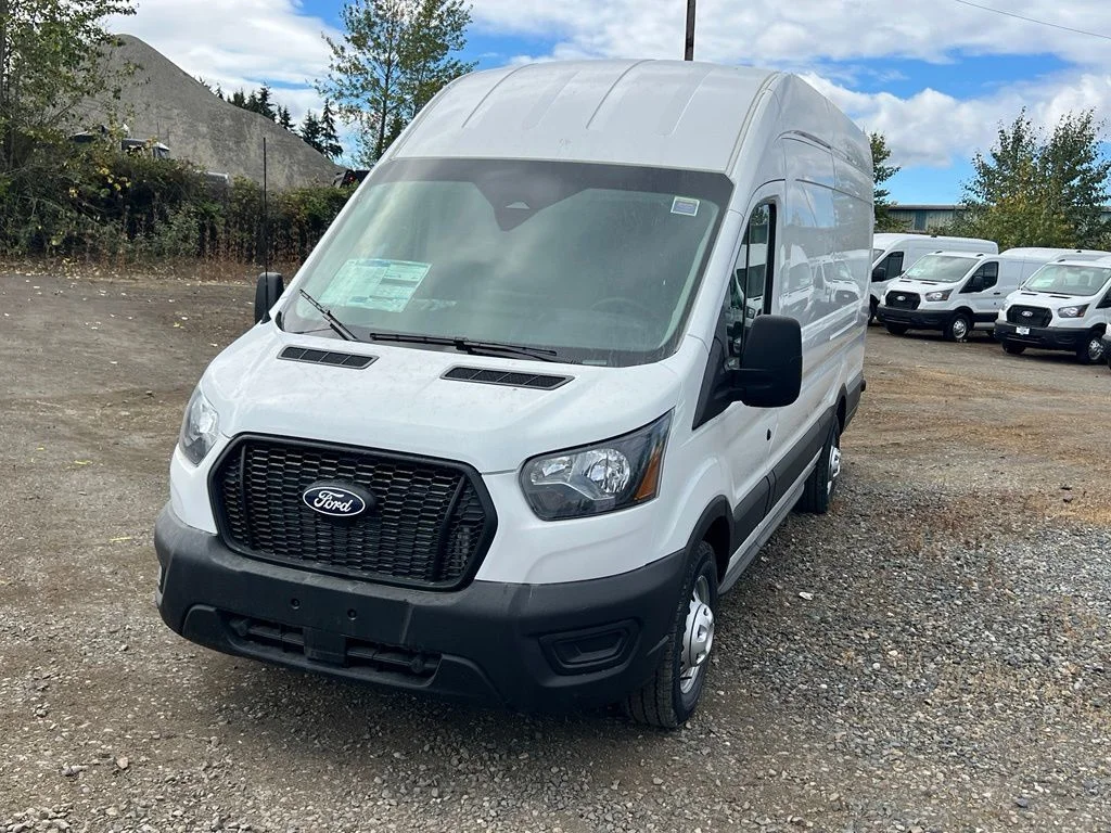 New 2026 Oxford White Ford Cargo Van image 5