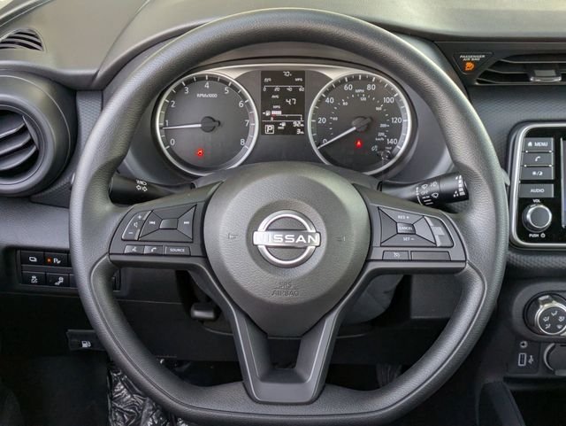 2025 Nissan KICKS PLAY Base - Photo 8