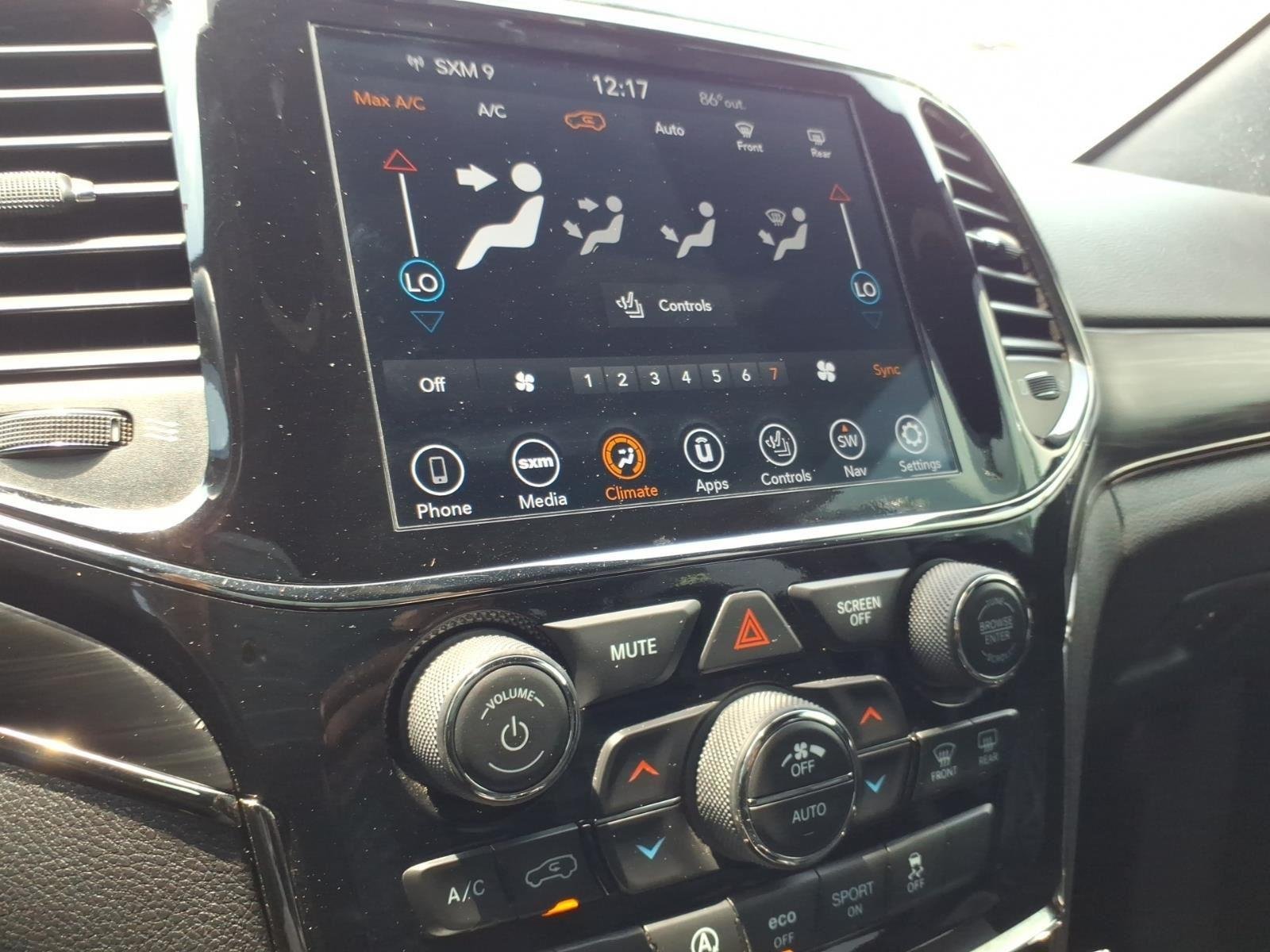 Used 2020 Bright White Clearcoat Jeep Limited X image 25