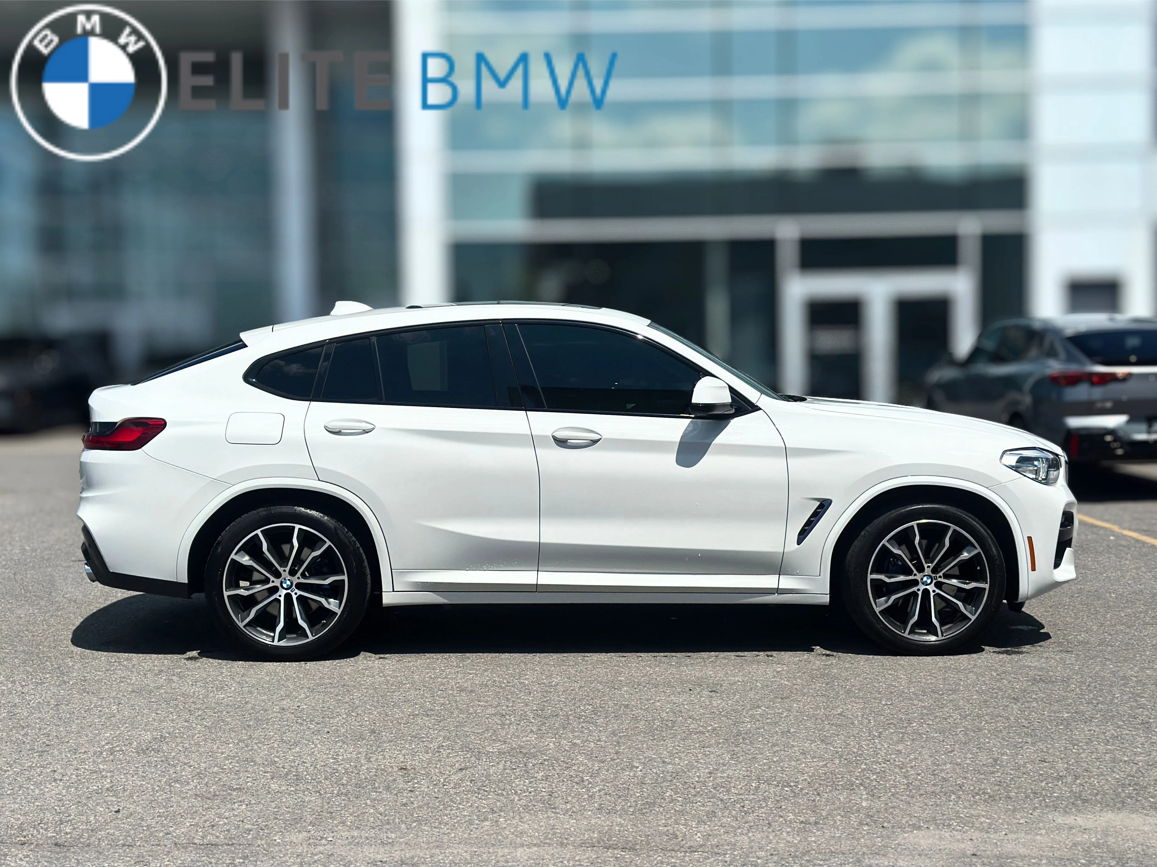 Used 2019 Alpine White Non-Metallic BMW XDRIVE30I image 39