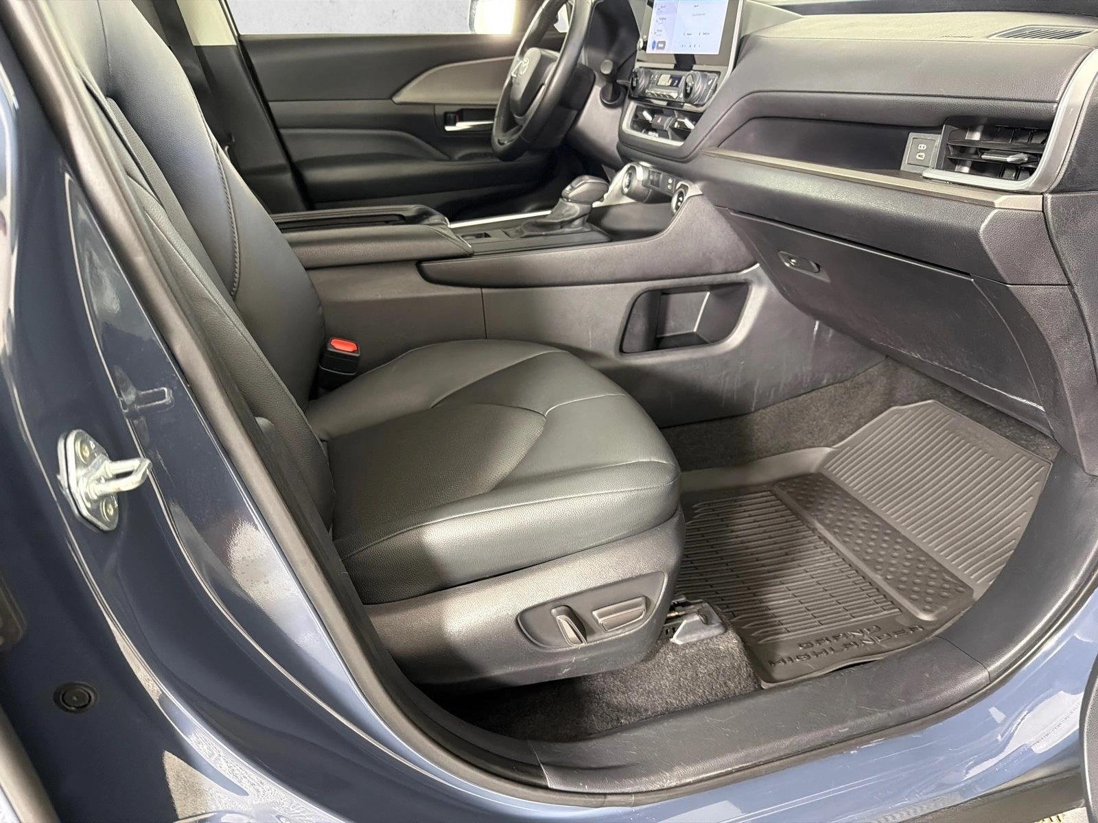Used 2025 Storm Cloud Toyota XLE image 13