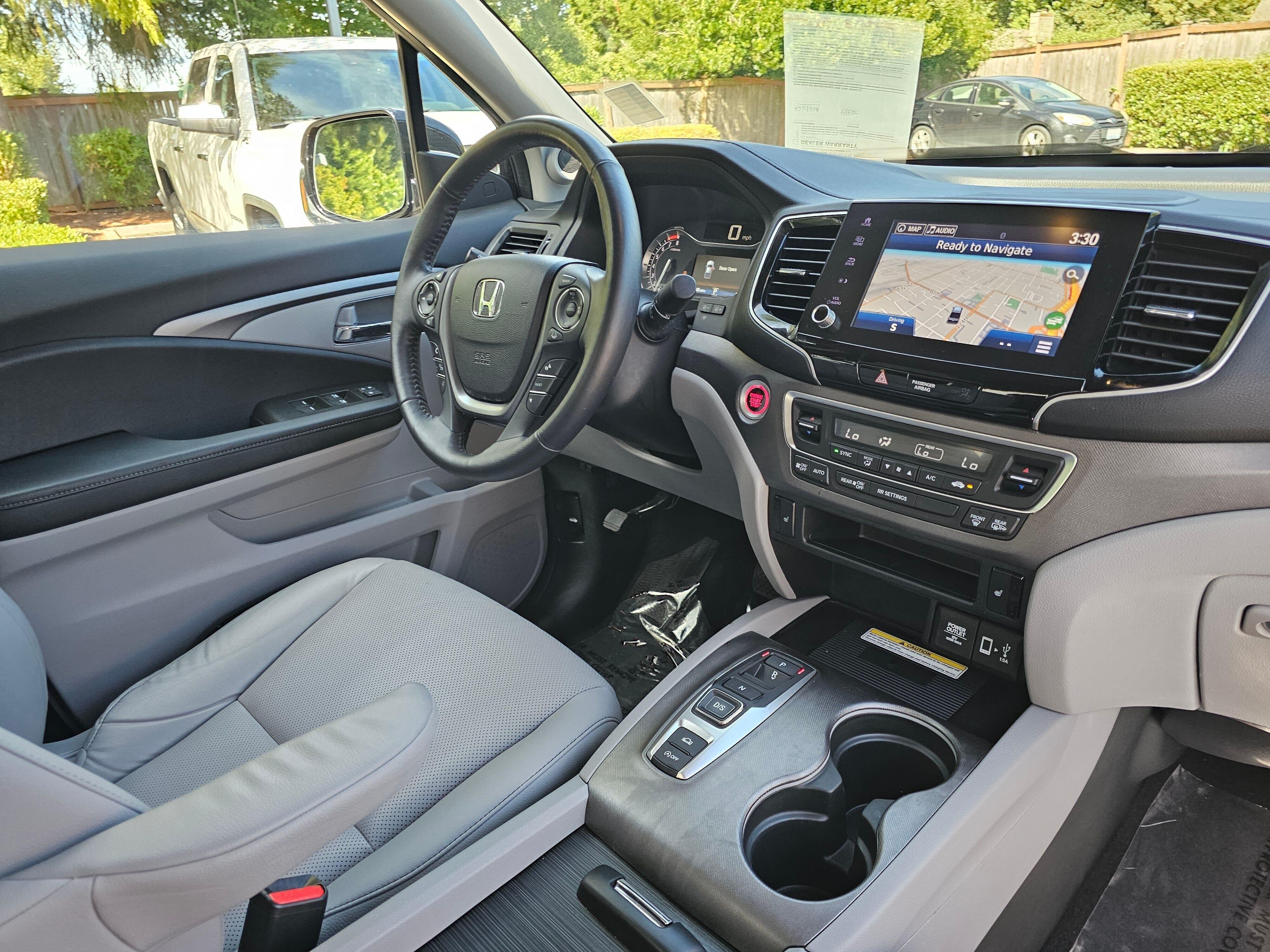 Certified Used 2023 Obsidian Blue Pearl Honda AWD RTL-E image 10