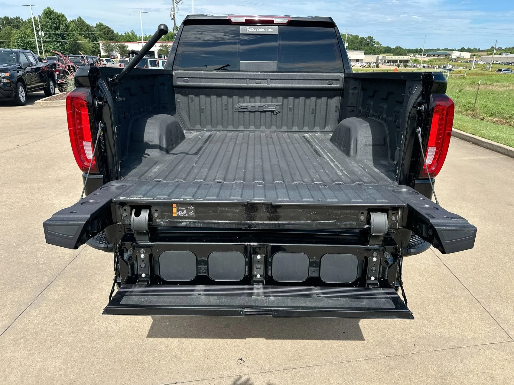 Used 2024 Onyx Black GMC AT4 image 23