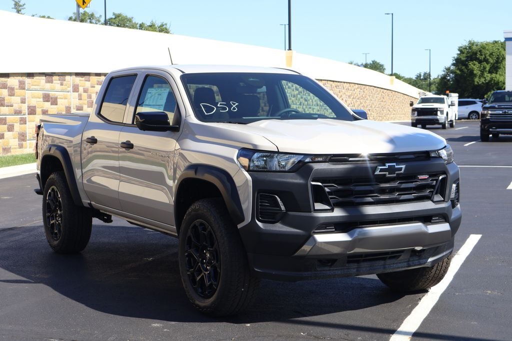 2026 Chevrolet Colorado Trail Boss - Photo 10
