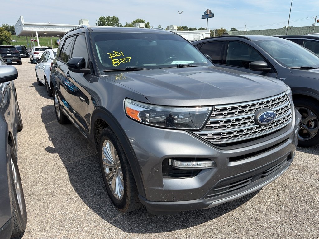 Used 2021 Gray Ford Limited image 1