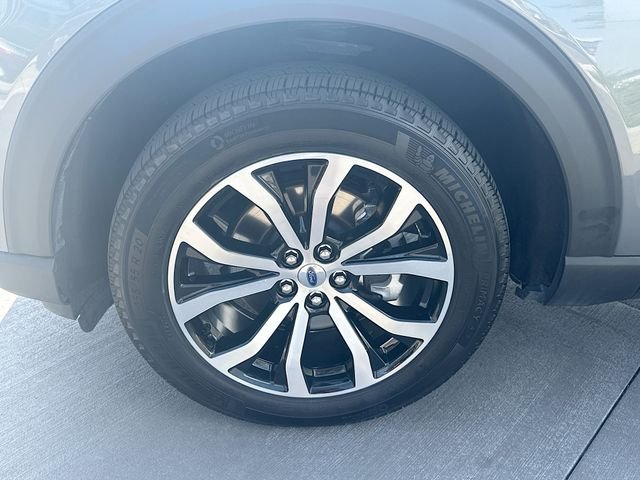 Certified Used 2025 Carbonized Gray Metallic Ford ST-Line image 33