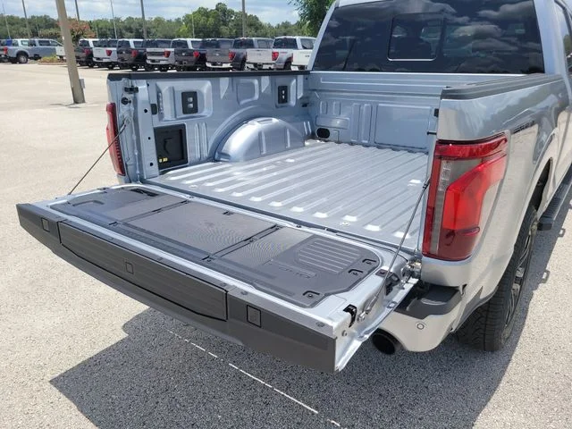 New 2026 Silver Metallic Ford XLT image 10