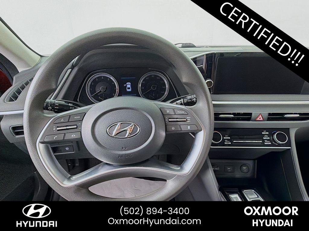Used 2023 Ultimate Red Hyundai SEL image 11