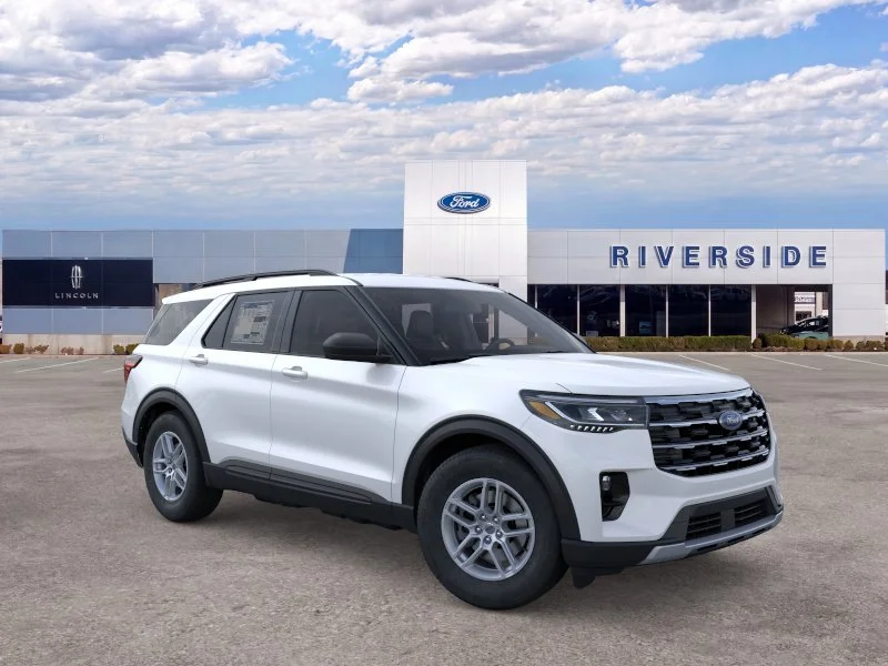 New 2026 Star White Metallic Tri-Coat Ford Active image 7