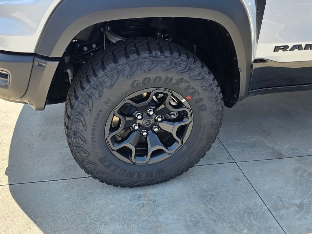 New 2026 Reign Exterior Paint Jeep Sahara image 25