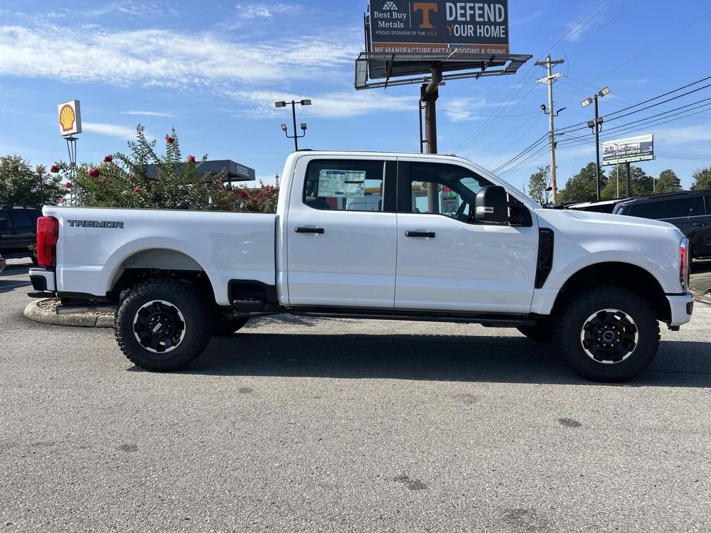 New 2027 Oxford White Ford F-250® XL image 3