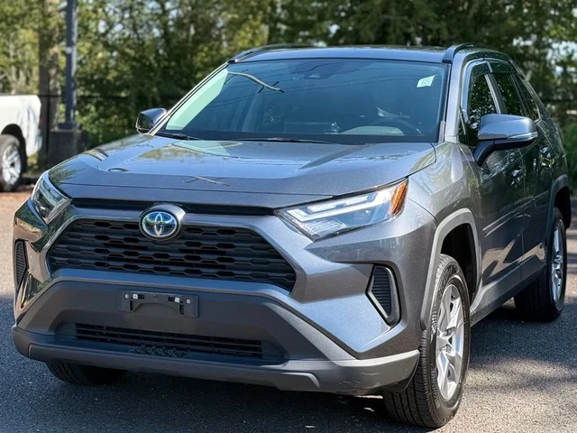 2023 Toyota RAV4 Hybrid XLE
