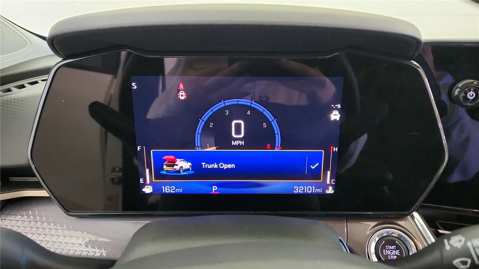 Used 2025 Summit White Chevrolet ACTIV image 25