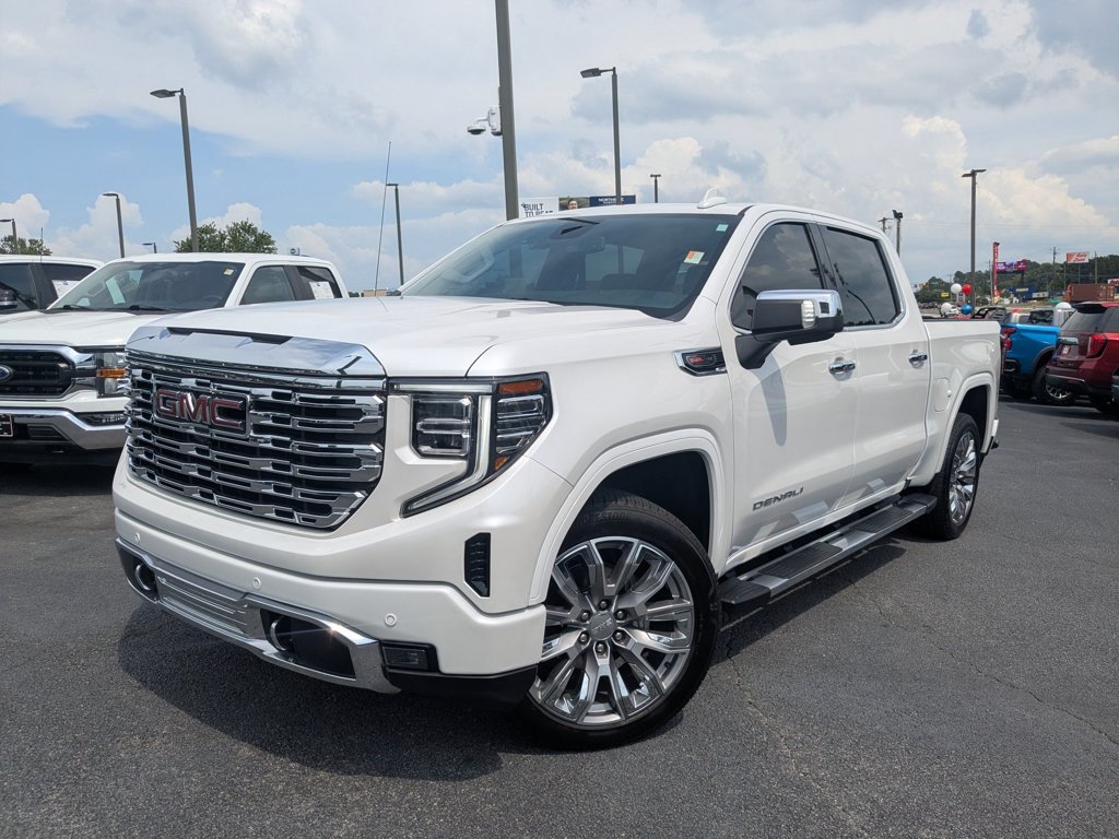 Used 2025 White Frost Tricoat GMC Denali image 1