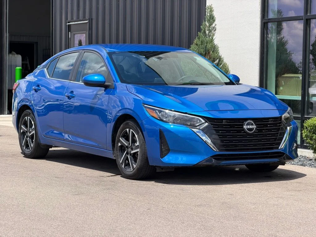 Used 2025 Blue Nissan SV image 4