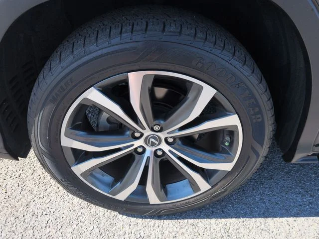 Used 2021 Black Lexus 350 image 10