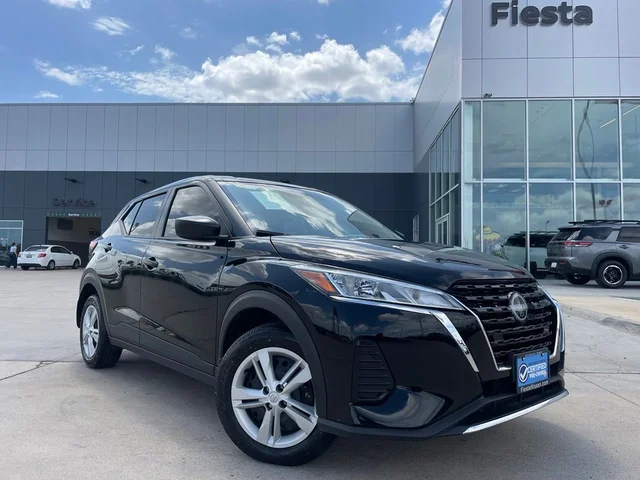 2025 Nissan Kicks Play S